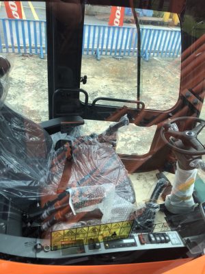 Cabin máy xúc doosan DX140W