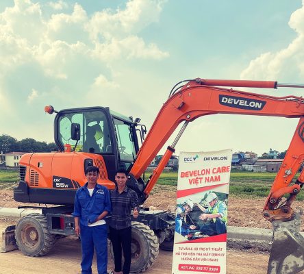Máy xúc Develon Dx55 mới